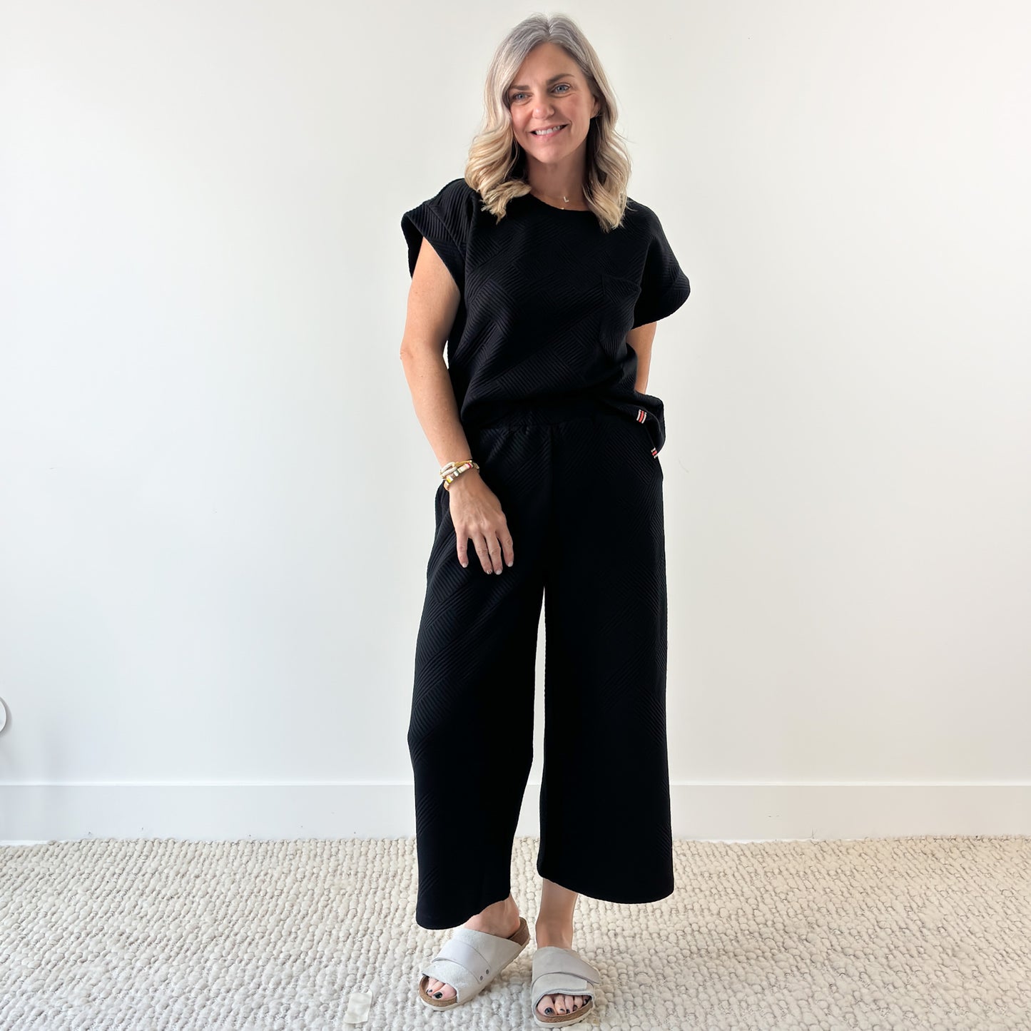 Black Textured Cropped Wide Leg Pant